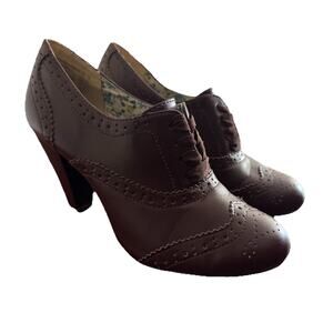 American Eagle Oxford Shoes Women's 7.5 Brown Heeled Wing Tip Retro Rustic Boho